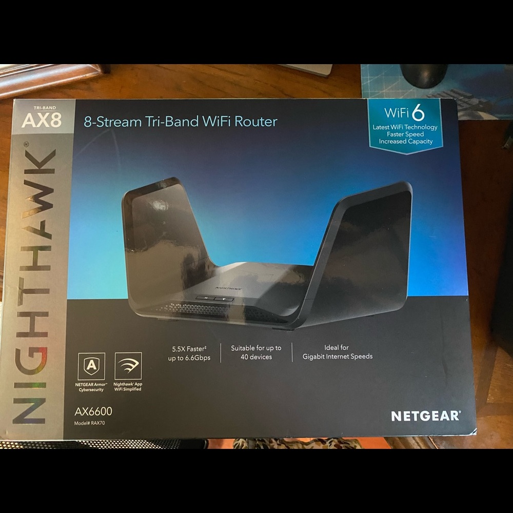 Netgear Nighthawk 8-stream tri band Wi-Fi router